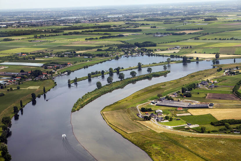 De Maas bij Zaltbommel